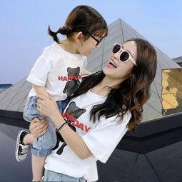 明星同款亲子装,明星同款亲子装，一家三口潮范儿十足