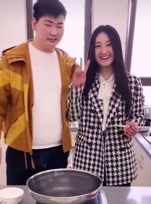 大衣哥儿媳明星,闪耀舞台，传承家音